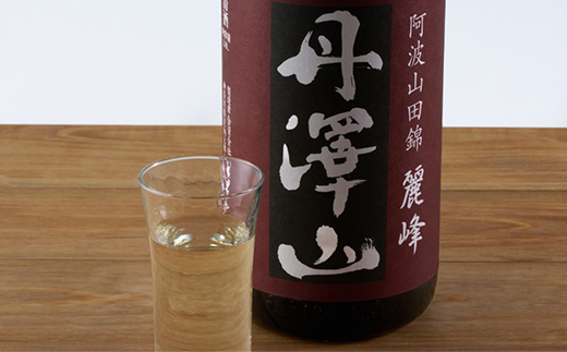 丹澤山麗峰　1,800ml