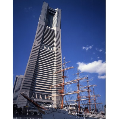 横浜ロイヤルパークホテル　和洋中おせち三段重【配送不可地域：離島・沖縄県】