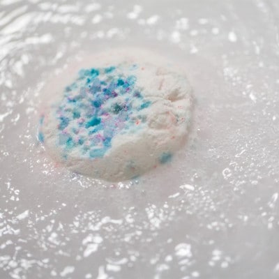 LUSH ラッシュ ブルーミング ビューティフル 3種のバスギフト【配送不可地域：離島】