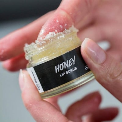 LUSH(ラッシュ) ミツバチリップスクラブ 2個セット