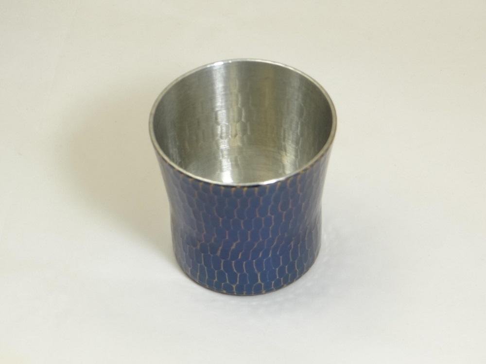 純銅手打ち鎚目ぐい呑み 青被仕上 100ml