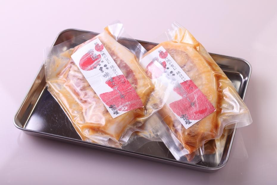 雪国ぶた味噌ステーキ　180ｇ×4枚　新潟県　肉　お肉　豚肉　ステーキ　味噌　個包装　ギフト