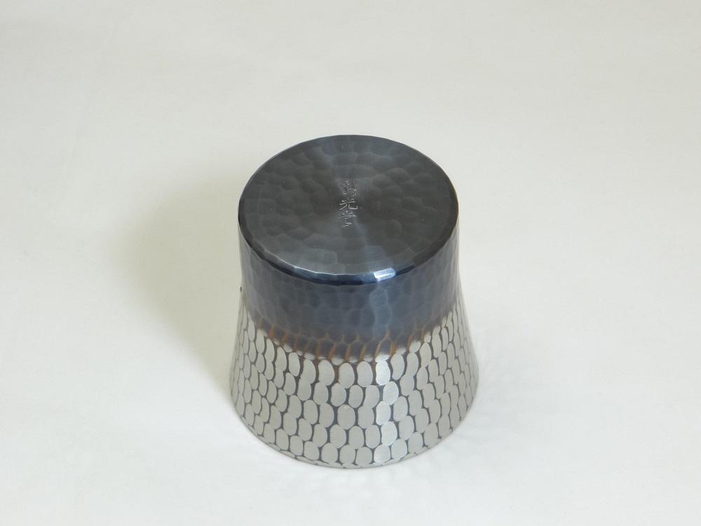 純銅手打ち鎚目ぐい呑み 錫黒被仕上 100ml