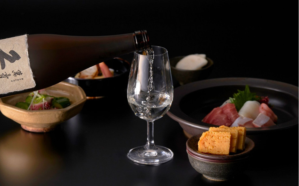 【新潟銘酒 贅沢プレミアムセット（純米大吟醸・化粧箱無）】久保田 萬寿 純米大吟醸・越乃寒梅 金無垢 (720ml)