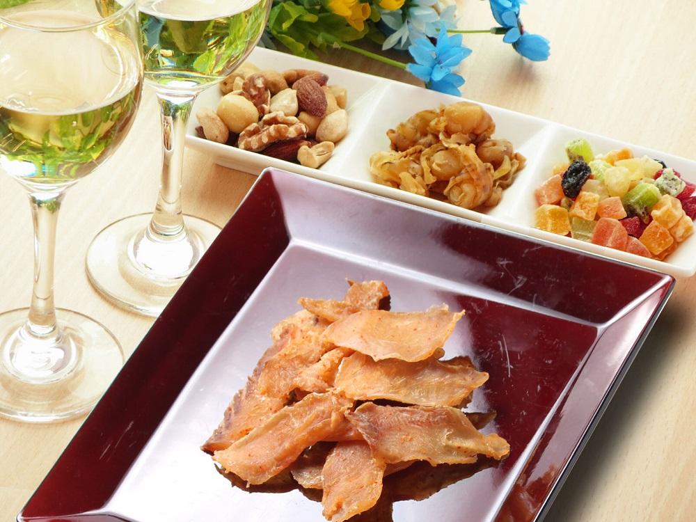 能鷹使用鮫の清酒づけと岩の原葡萄園製造ワイン使用鮫のワインづけセット