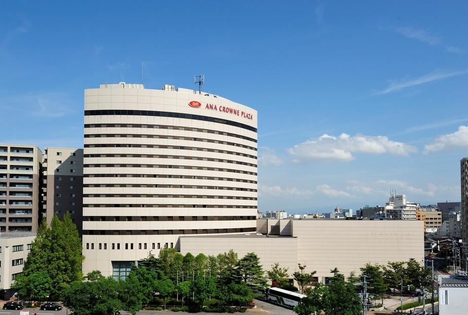 【IHG・ANAホテルズ特集】ANAクラウンプラザホテル新潟・特選村上牛コース夕食付スーペリアツインルーム2名1室 ペア宿泊券（夕朝食付き）