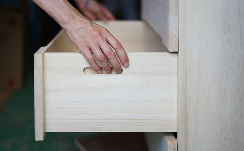 総桐4段チェスト36cm幅　無塗装　柔らかい丸面タイプ