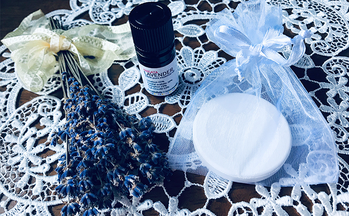 新潟産ラベンダー精油5mlとアロマストーン