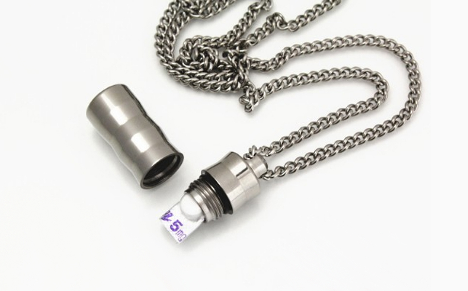 [leger（レジエ）] 純チタンニトロネックレス ウェーブタイプ【047P003】