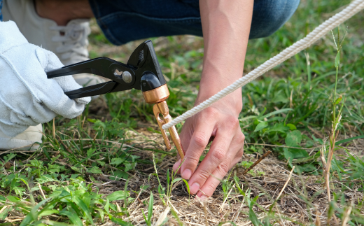 “つかめるハンマー” ハンマープライヤー(HMP-250) アウトドアギア キャンプ用品 アウトドア用品 ハンマー プライヤー [3.peaks（スリーピークス）] 【041S014】