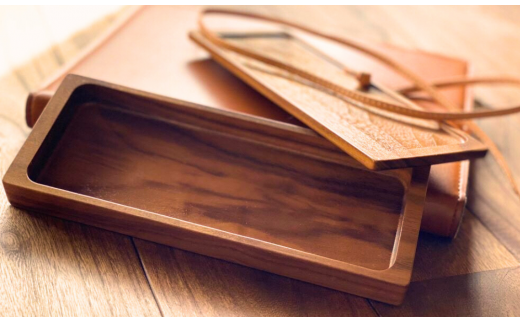 ウォルナットのペンケース(外側鏡面仕上げ 内側ウレタン塗装) 木製 ペンケース 筆箱 文房具 おしゃれ シンプル 大人 誕生日 就職祝い 卒業記念品 卒業祝い 入学祝い 母の日 父の日 クリスマス 退職祝い ノベルティ 男性 女性 プレゼント【044S033】