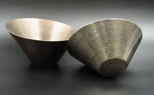 [アプロム] 幽玄（yu-gen） 金古美（きんふるみ）色 花器 生け花 ステンレス製【110S005】