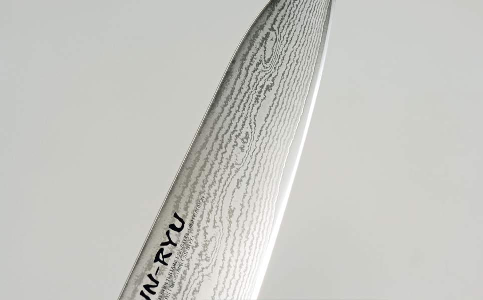 [雲竜] 三徳包丁 刃部15cm 万能包丁 ナイフ 調理器具 キッチン用品 調理用品 新生活 一人暮らし 切れ味抜群 日本製 燕三条製【020P059】