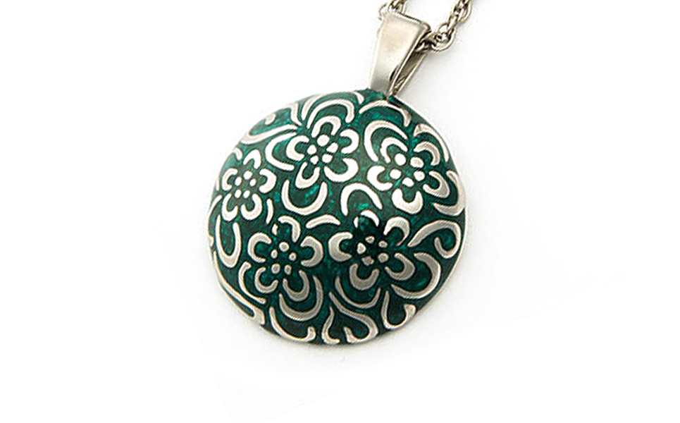 [leger（レジエ）] 純チタンネックレス 花玉(ハナダマ)平：大・緑【052P005】