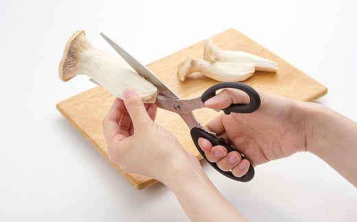 [プログレード] カーブ刃 はさみ キッチンバサミ キッチン用品 燕三条製キッチンハサミ 調理器具 新生活 一人暮らし [下村工業] 【010S314】