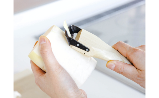 輪切りスライスと昭和の台所ピーラー 皮むき 時短 調理器具 キッチン用品 キッチンツール 燕三条製 [小柳産業] 10000円以下 1万円以下 【010S526】