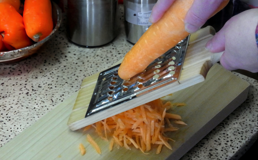 しりしり器と卓上まな板セット 調理器具 ピーラー キッチン用品 沖縄 [小柳産業]【011S158】