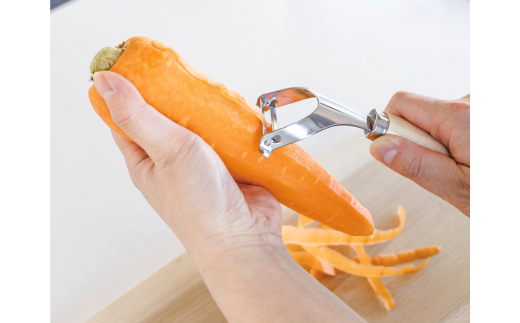 ねぎスライス(輪切り)と木柄ピーラー 皮むき 時短 調理器具 キッチン用品 キッチンツール 燕三条製 [小柳産業]【012S095】