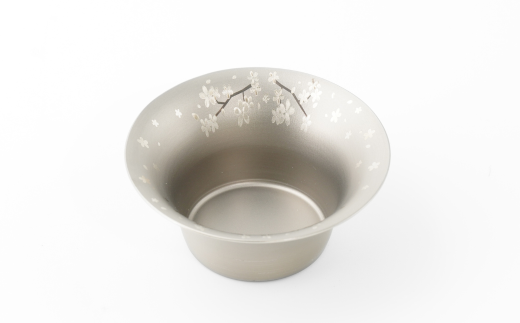 純チタン製お猪口 富士(Fuji) ・春(桜) オシャレ おちょこ ぐい吞み おしゃれ 酒器 日本酒 チタン 燕三条製 プレゼント 退職祝い 【022S063】