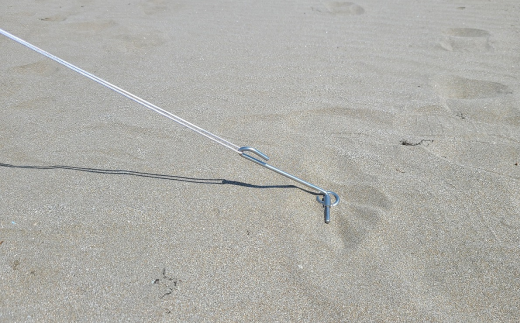 ハンマー不要の回転式ペグ [くるくるペグ] フックタイプ砂用 4本セット ステンレス製 燕三条製 防災用品 キャンプ用品 アウトドア用品 【025S027】