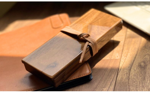 ウォルナットのペンケース(外側鏡面仕上げ 内側ウレタン塗装) 木製 ペンケース 筆箱 文房具 おしゃれ シンプル 大人 誕生日 就職祝い 卒業記念品 卒業祝い 入学祝い 母の日 父の日 クリスマス 退職祝い ノベルティ 男性 女性 プレゼント【044S033】