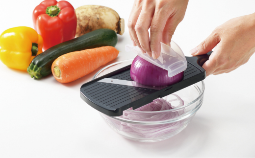 やさしいおろし器＋薄切できる厚み調整スライサー [プログレード] キッチン用品 燕三条製 新生活 一人暮らし [下村工業] 【010S313】
