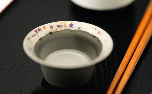 純チタン製お猪口 富士(Fuji) ・春(桜) オシャレ おちょこ ぐい吞み おしゃれ 酒器 日本酒 チタン 燕三条製 プレゼント 退職祝い 【022S063】