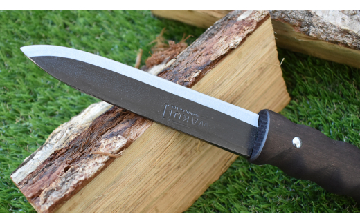 ［山人］ 万能キャンプナイフ軽量型 両刃 牛革ケース入 キャンプ用品 アウトドア用品 万能ナイフ サバイバルナイフ 焚火 薪割り 燕三条製【029S001】