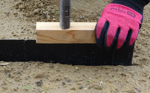 スチール製土留め板 Bセット（土留め板10枚） ガーデニング 花壇 家庭菜園 土の流出防止 燕三条製 [株式会社オビタス]【062S004】