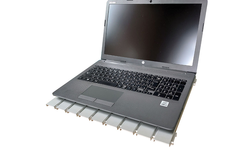 [すのこタン。] ノートPC台 ピュアアルミニウムすのこタン。A4ワイド イラスト入り【017P024】