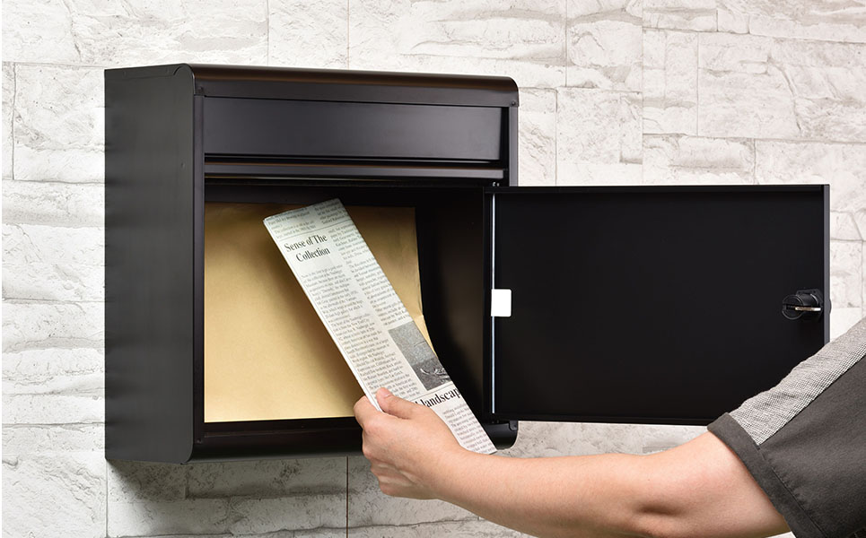 [グリーンライフ] 鍵付郵便ポスト（郵便受け） マットブラック【018P064】