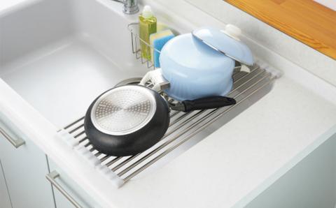 たためてしまえる伸縮水切り スリムタイプ カトラリーケース付【010P189】