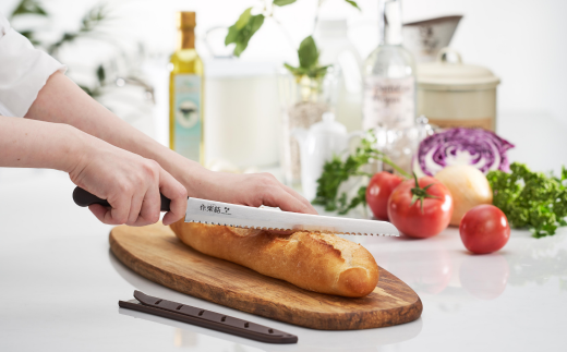 作楽結 サヤ付き2本セット（三徳・パンスライサー） 万能包丁 パン切ナイフ 食洗機対応 キッチン用品 調理器具 新生活 燕三条製 [下村工業] 10000円以下 1万円以下 【010S534】