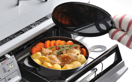 グリルダッチオーブン 魚焼きグリルでおうちアウトドア料理が楽しめる [leye]【011P048】