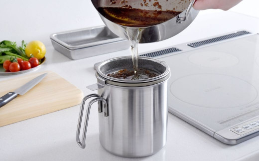 オイルポット For油 900　活性炭カートリッジ式 キッチンツール 調味料収納 ストッカー 【011S070】