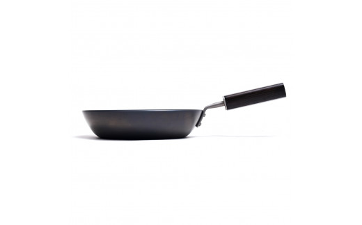 サビに強い鉄フライパン 20cm キッチン用品 新生活 一人暮らし 燕三条製 [プリンス工業] 【020S031】