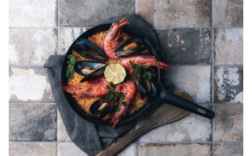 [KOMIN] オーバルフライパン 24cm （ガス、IH、オーブン、シーズヒーター、ラジェントヒーター等オール熱源対応）ステーキなどに最適！ キャンプ用品 アウトドア用品 【025S001】