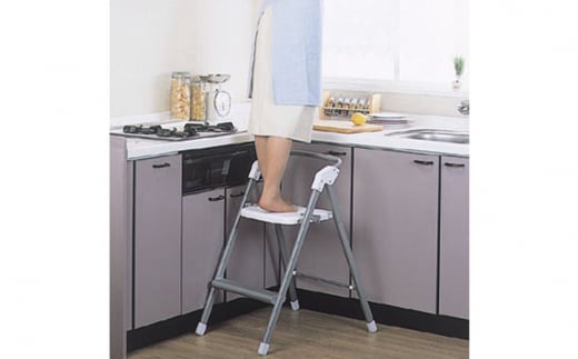 折りたたみ式 ステップアップチェア シルバー 踏み台＆椅子（イス）の2WAY アルミ製で軽く 持ち運び可【033P009】