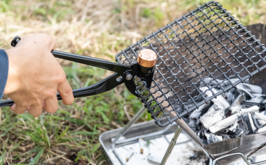 “つかめるハンマー” ハンマープライヤー(HMP-250) アウトドアギア キャンプ用品 アウトドア用品 ハンマー プライヤー [3.peaks（スリーピークス）] 【041S014】