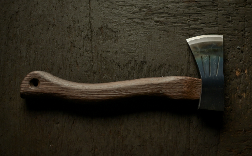 割込小斧600g 焼曲柄 斧 オノ 薪割り 燕三条 キャンプ用品 アウトドア用品 [水野製作所]【054S004】