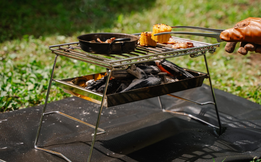 [KOGU] バーベキュースタンド ステンレス製 組立簡単 bbq 焚き火台 焚火台 アウトドア用品 キャンプ用品 燕三条製 【055S010】