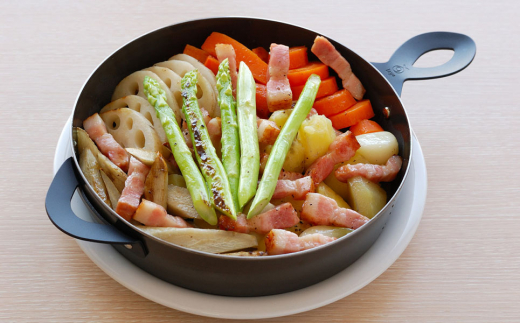 グリルダッチオーブン 魚焼きグリルでおうちアウトドア料理が楽しめる [leye]【011P048】