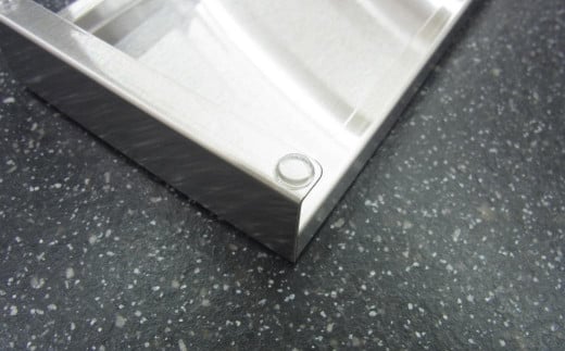 ステンレス伸縮式コンロ奥ラック 薄型 ［幅60～90cm］ トリプルワイド3連対応 キッチン用品 収納 シンプル 燕三条製 【019S048】