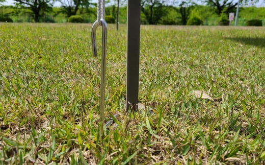 ハンマー不要の回転式ペグ [くるくるペグ] 8本セット ステンレス製 燕三条製 防災用品 テントペグ キャンプ用品 アウトドア用品 【024S032】