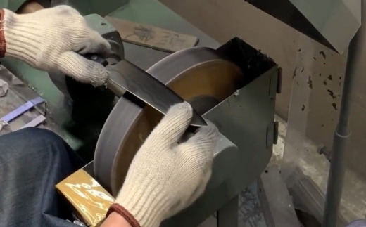 牛刀包丁 180mm 37層ダマスカス 燕三条 職人製 包丁 牛刀 キッチン用品 刃物 調理器具 調理用品 [六四郎]【025S047】