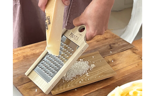 チーズおろし器（粗挽き用）とパスタ用ターナー おろし金 チーズグレーター 調理器具 キッチン用品 キッチンツール 燕三条製 [小柳産業] 10000円以下 1万円以下 【010S527】