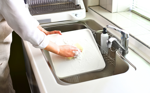 フチ付きまな板 まな板シート付 調理器具 キッチン用品 燕三条製 [Leye] 【010S536】