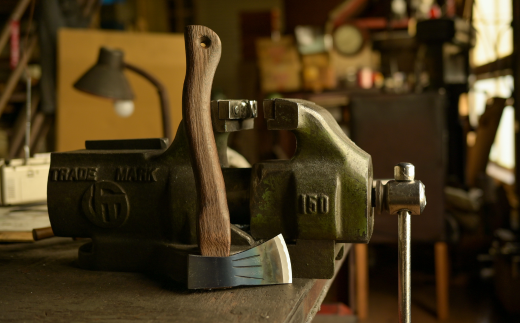 割込小斧600g 焼曲柄 斧 オノ 薪割り 燕三条 キャンプ用品 アウトドア用品 [水野製作所]【054S004】