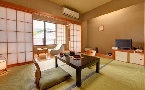 【1泊2食付き ペアご宿泊券】ゆったりのんびり芯から心地よい 高柳じょんのび村『萬歳楽』