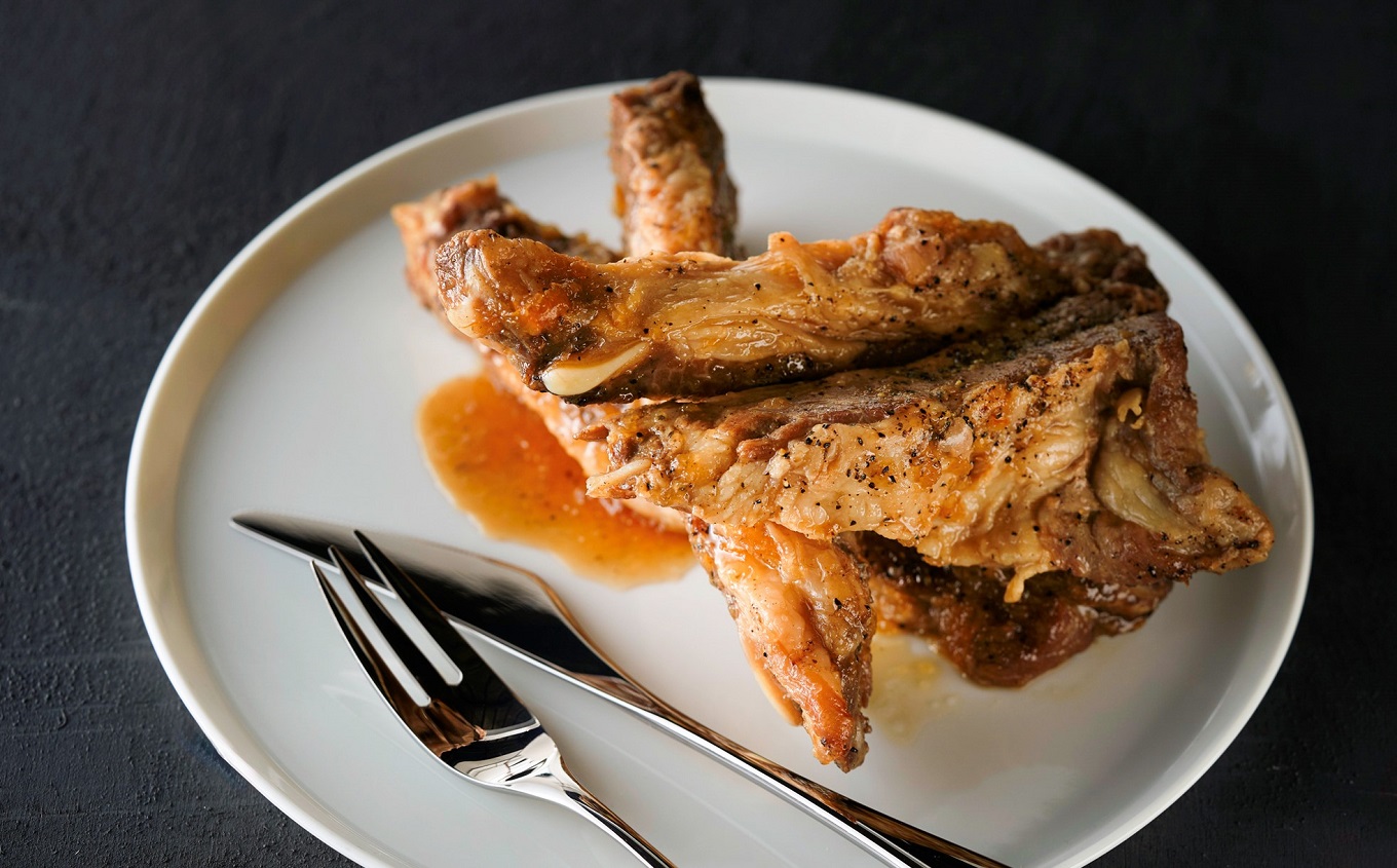 国産豚スペアリブ煮込み 約800g×1袋 けんじろうの手作りにこだわったリブ